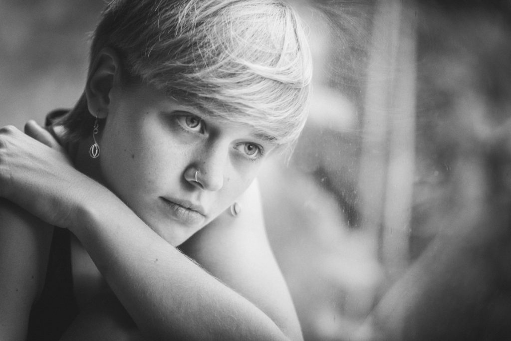 portrait-woman-cpbild-foto-christoph pluennecke-2018-fatou rogalski-2