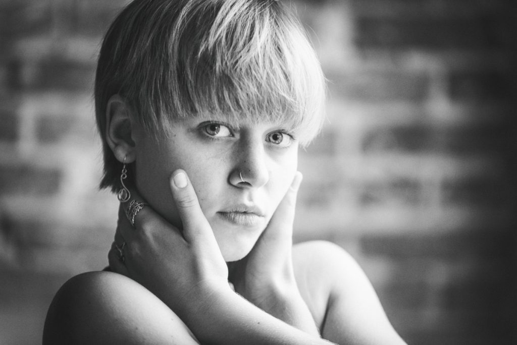 portrait-woman-cpbild-foto-christoph pluennecke-2018-fatou rogalski-4