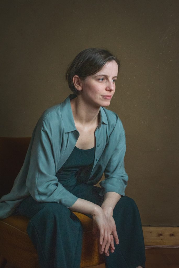 portrait-woman-cpbild-foto-christoph pluennecke-2020-melina-gallus-1