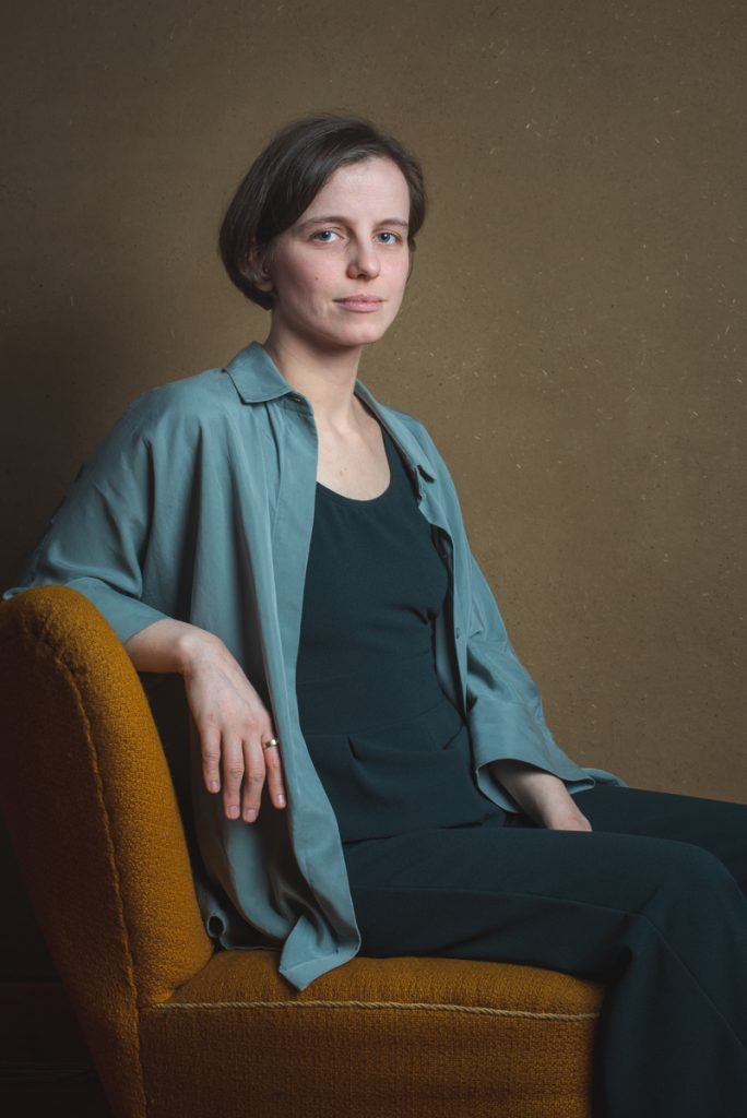 portrait-woman-cpbild-foto-christoph pluennecke-2020-melina-gallus-3