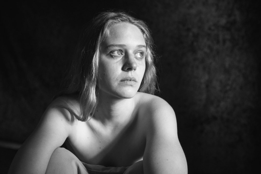 portrait-woman-cpbild-foto-christoph pluennecke-2021-2-fatou-rogalski-7