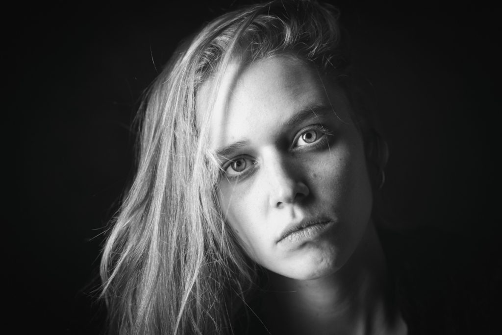 portrait-woman-cpbild-foto-christoph pluennecke-2022-2-fatou-rogalski-13