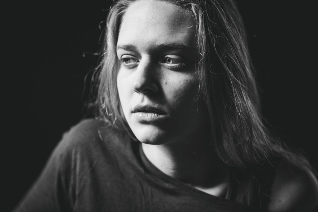 portrait-woman-cpbild-foto-christoph pluennecke-2022-fatou-rogalski-3