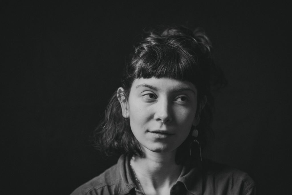 portrait-woman-cpbild-foto-christoph pluennecke-louise lazos-15