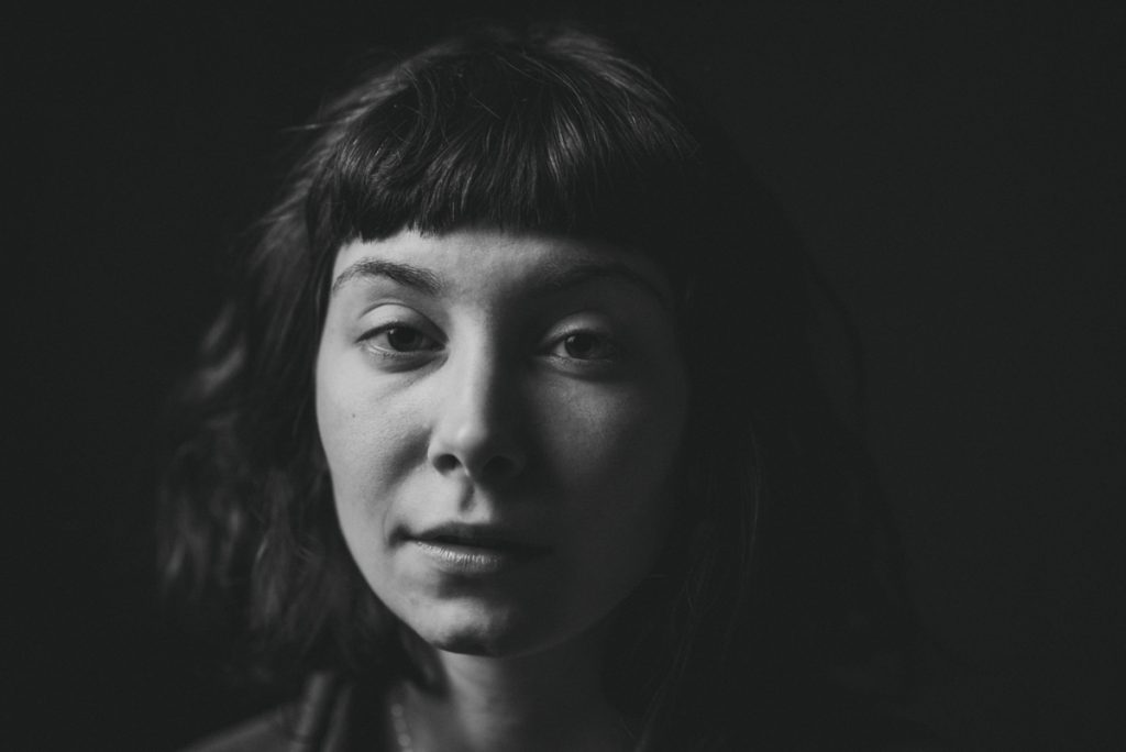 portrait-woman-cpbild-foto-christoph pluennecke-louise lazos-19