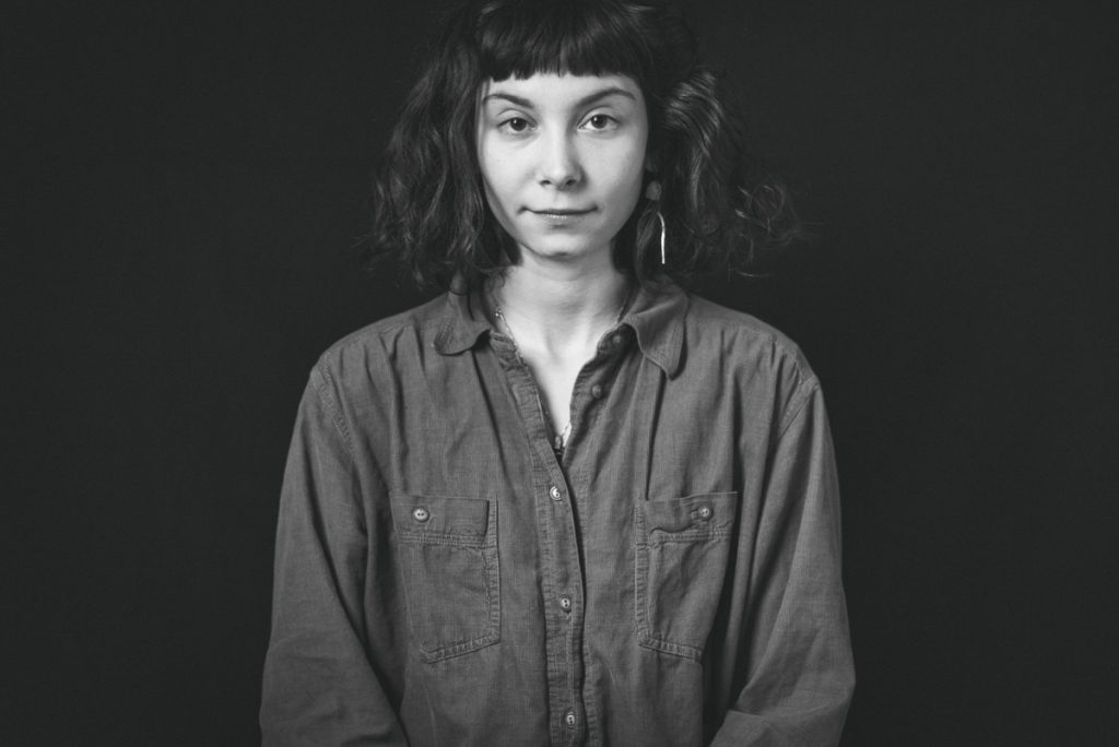 portrait-woman-cpbild-foto-christoph pluennecke-louise lazos-3