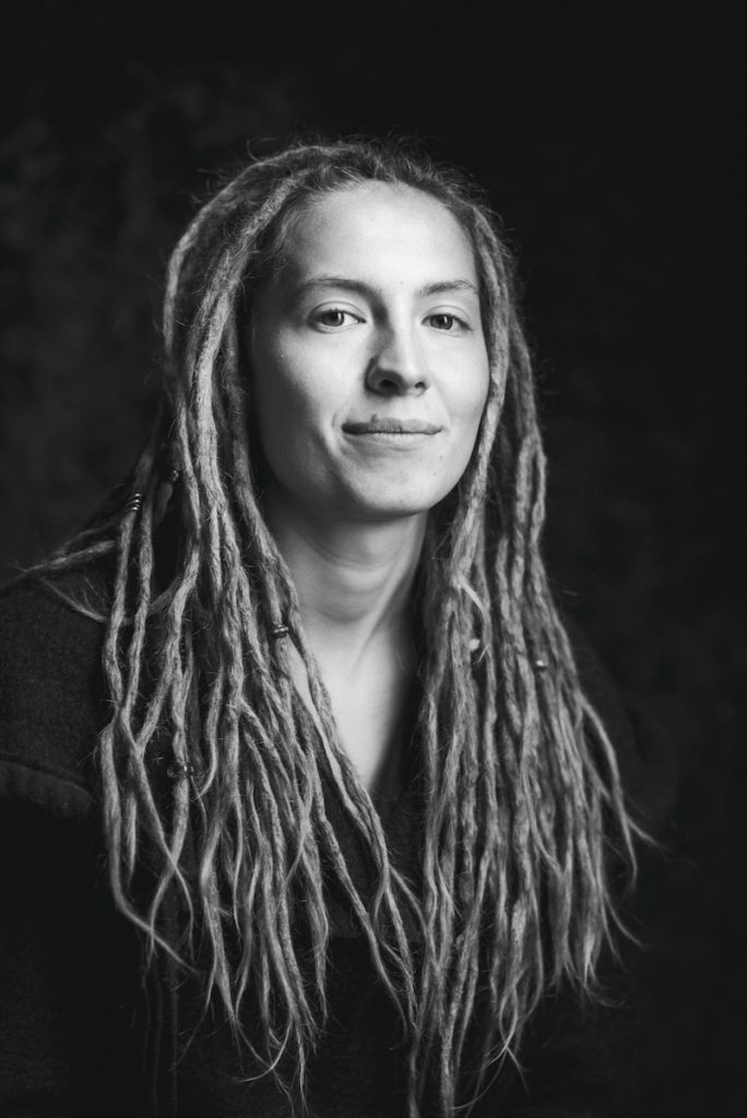 portrait-woman-cpbild-foto-photo-christoph pluennecke-carlotta Pöschel-10