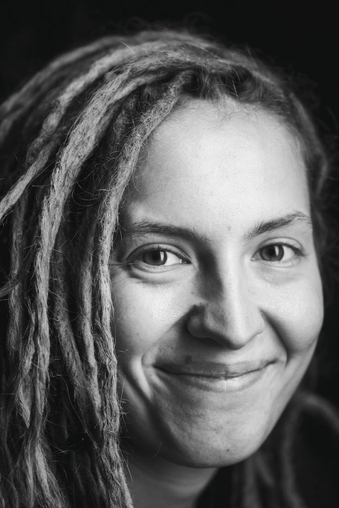 portrait-woman-cpbild-foto-photo-christoph pluennecke-carlotta Pöschel-13