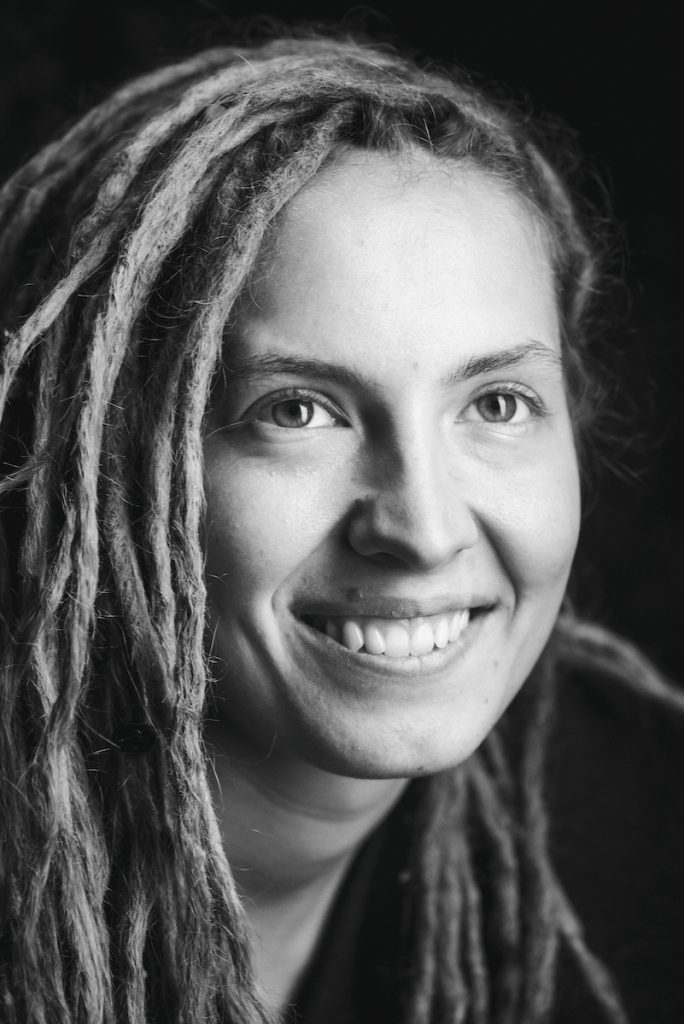 portrait-woman-cpbild-foto-photo-christoph pluennecke-carlotta Pöschel-14