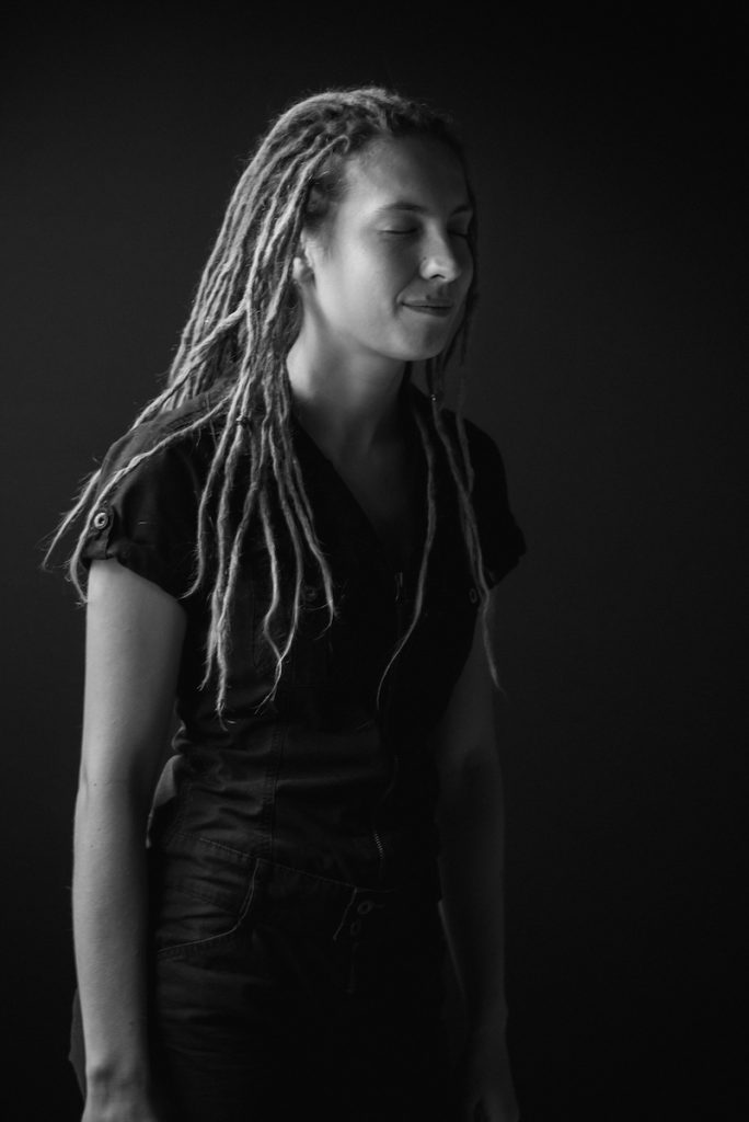 portrait-woman-cpbild-foto-photo-christoph pluennecke-carlotta Pöschel-5