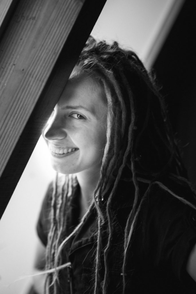 portrait-woman-cpbild-foto-photo-christoph pluennecke-carlotta Pöschel-7