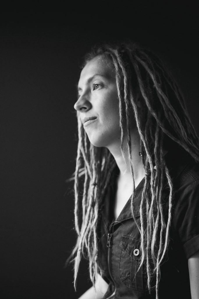 portrait-woman-cpbild-foto-photo-christoph pluennecke-carlotta Pöschel-9